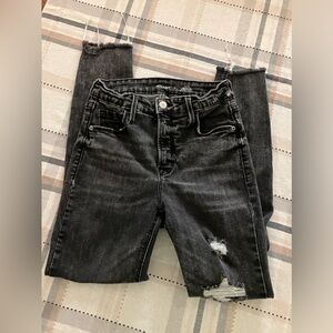 Old navy women’s rockstar high rise distressed jeans in gray/black size 2